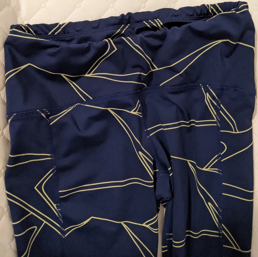Oiselle blue yellow geometric leggings size 6 - Picture 10 of 11